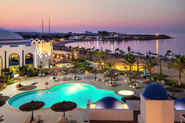 Coral Sun Beach – Hotelansicht