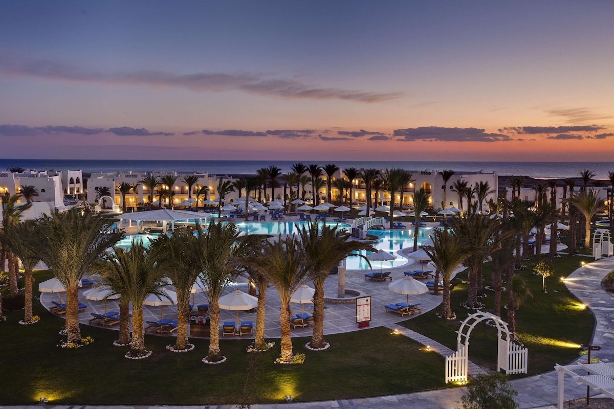 Hilton Marsa Alam Nubian Resort – Hotelansicht