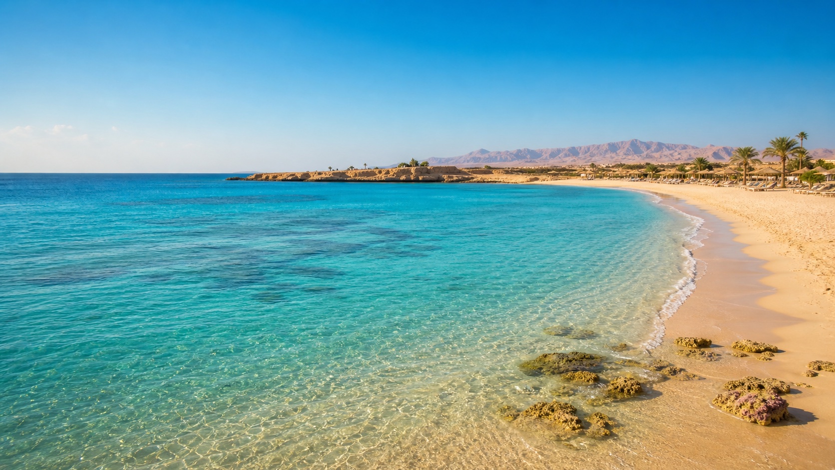 Makadi Bay – Strand, Meer und Wüstenhorizont